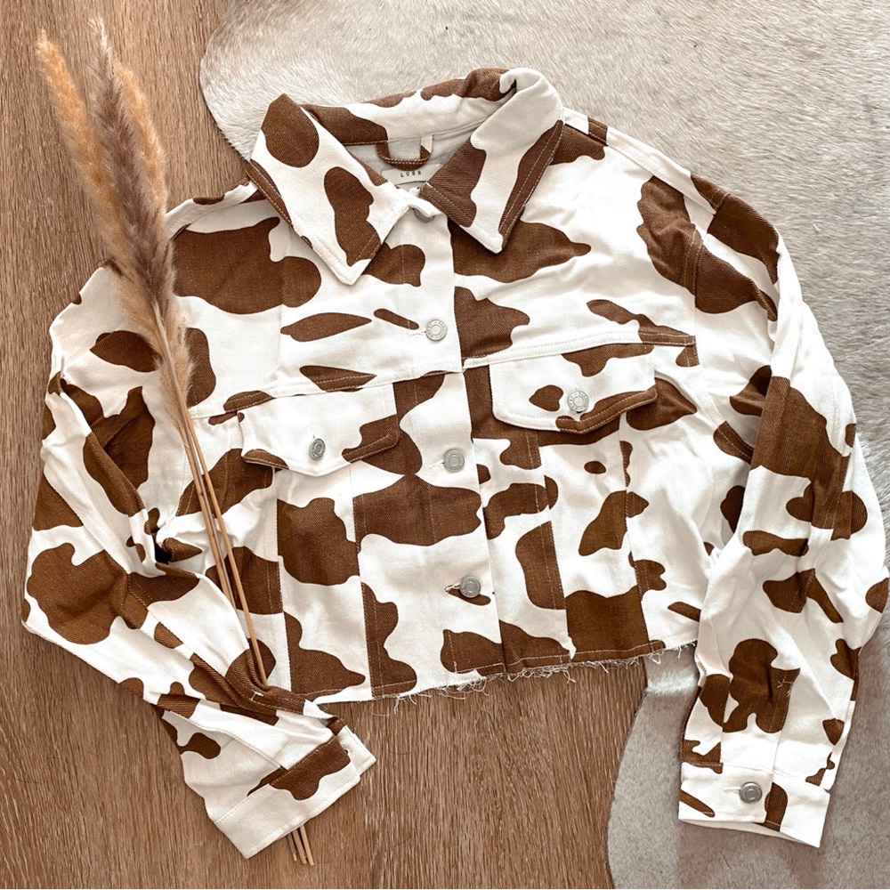 Cowprint crop denim jacket